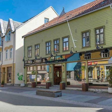 Ditt Private Hotellrom Tromso Ngoại thất bức ảnh